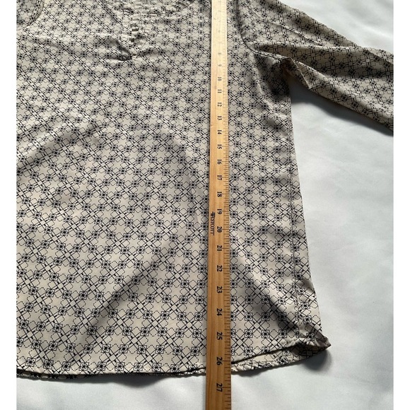 Pleione Womens  Cream Black Geometric  Blouse Top sz S V-Neck Long Sleeve - Picture 4 of 8
